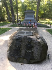 Hayes Grave3